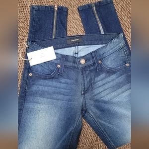 NWT / JAMES ICON sexy-kitten icon crop  W/Zip   size /25 blue